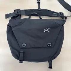 2026年最新】arc'teryx メッセンジャーバッグの人気アイテム - メルカリ