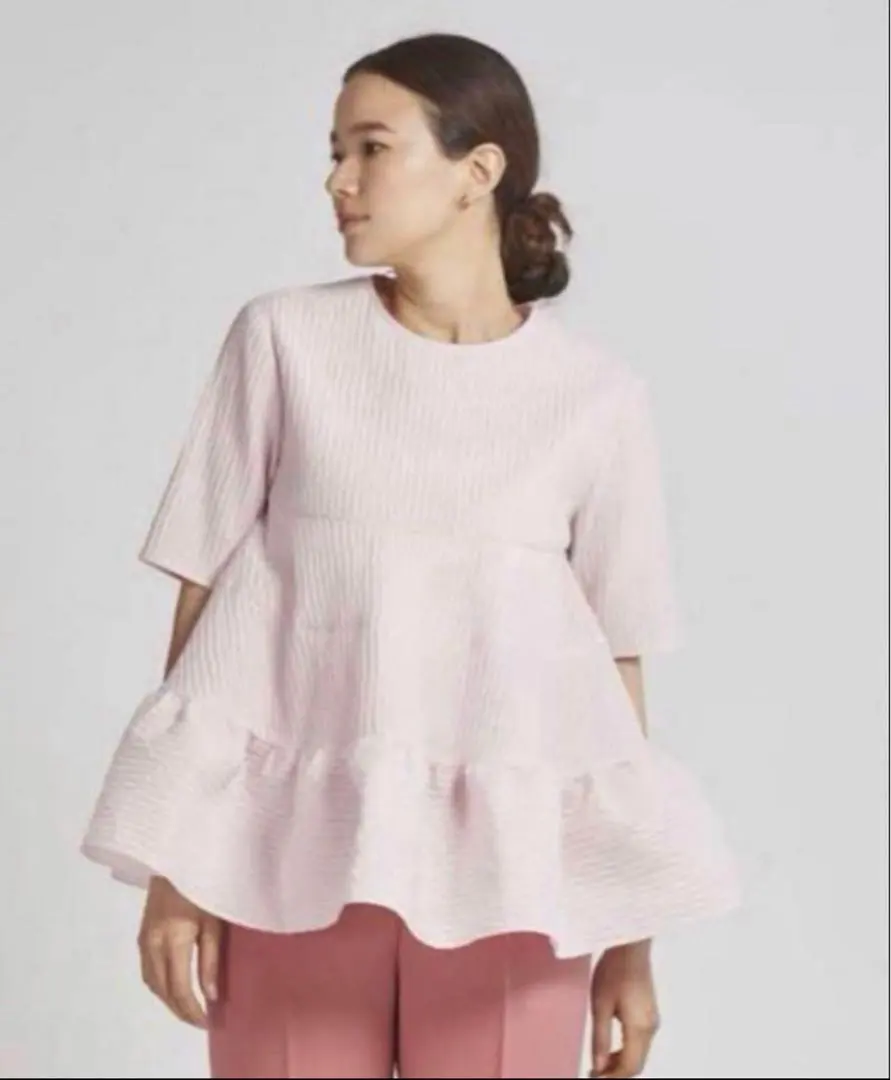 2026年最新】yori フクレフレアブラウスの人気アイテム - メルカリ