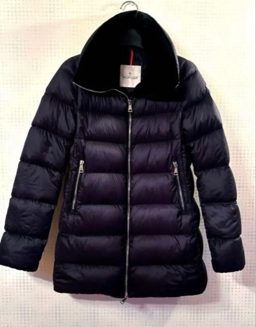 2026年最新】torcy モンクレールの人気アイテム - メルカリ