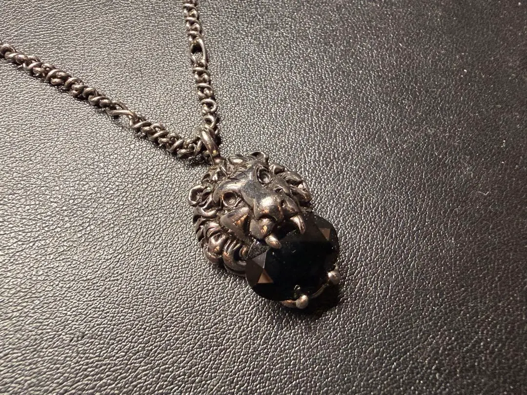 2026年最新】gucci ライオン ネックレスの人気アイテム - メルカリ