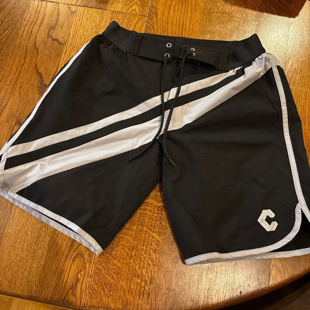 2026年最新】cronos サーフパンツの人気アイテム - メルカリ