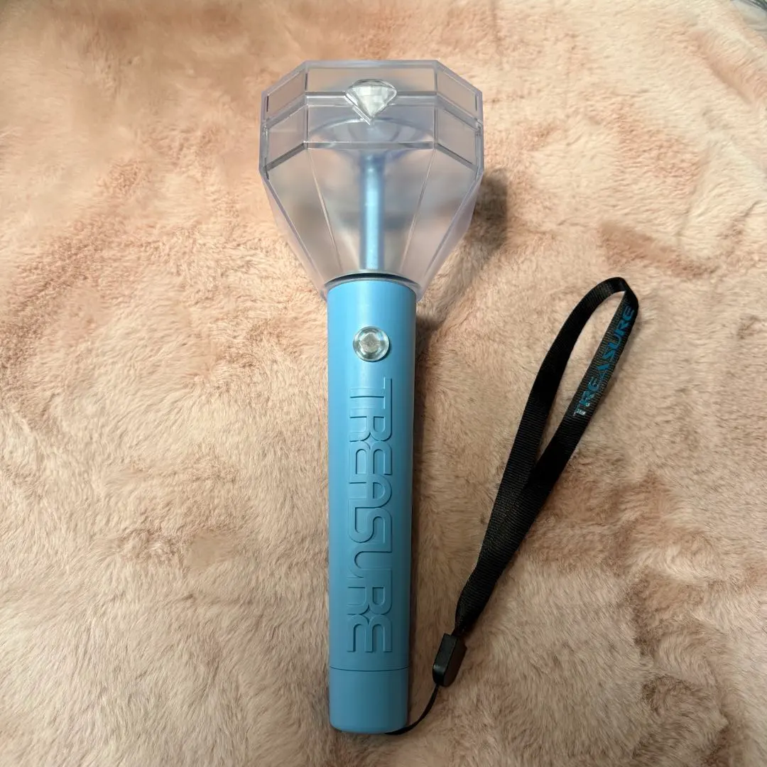 2026年最新】treasure ペンライトキーリングの人気アイテム - メルカリ