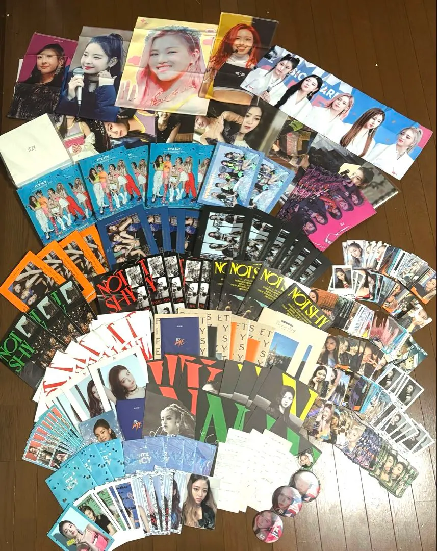 2026年最新】itzy イェジ 直筆サイン チェキの人気アイテム - メルカリ