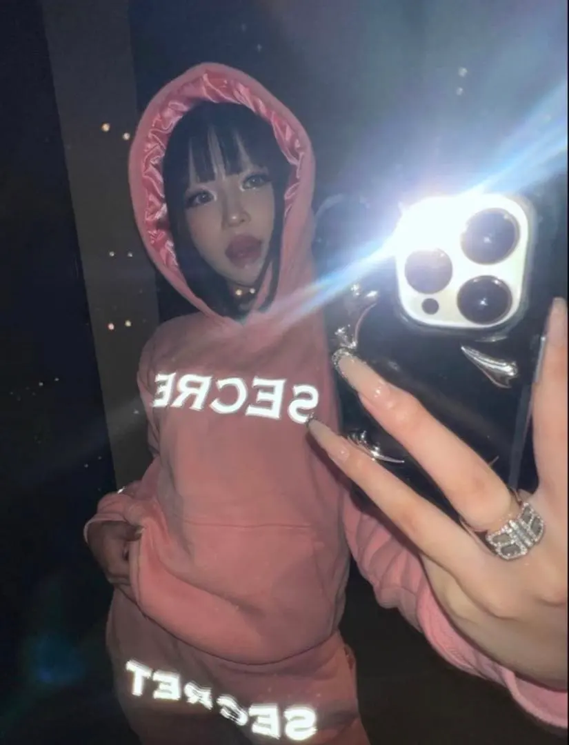 2026年最新】secret パーカーの人気アイテム - メルカリ