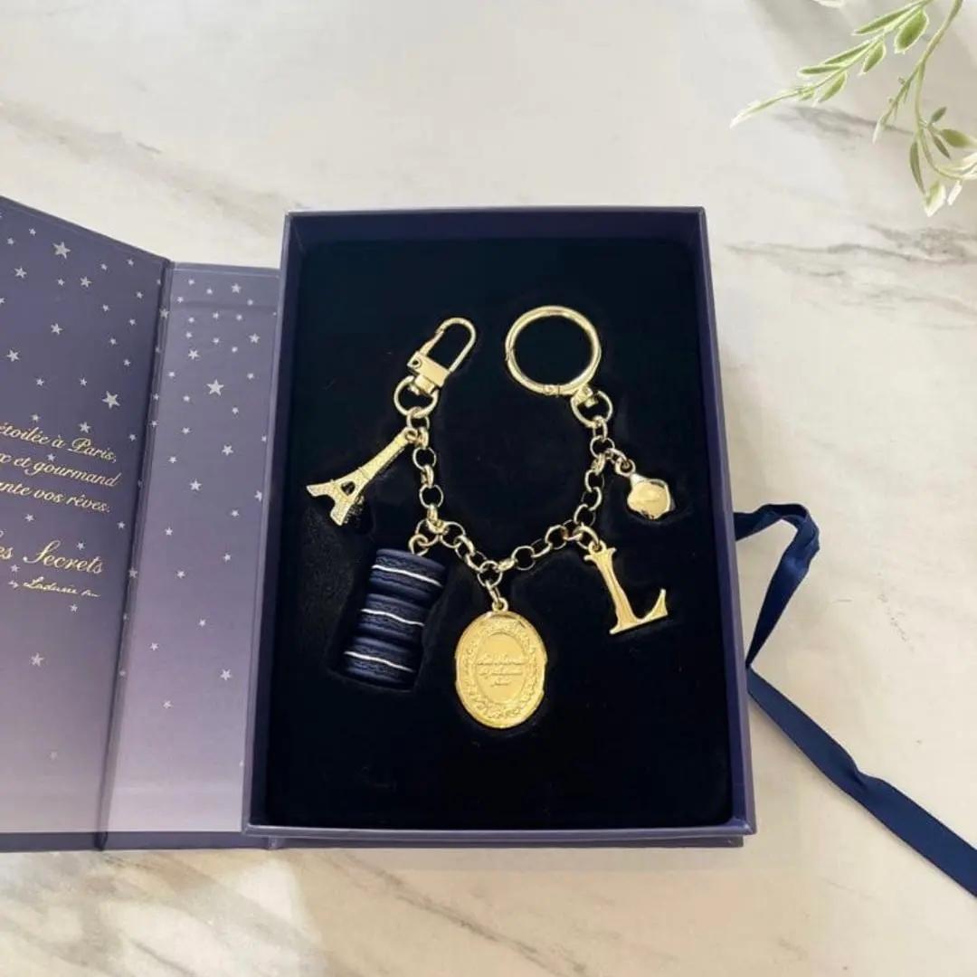 2026年最新】laduree ラデュレ キーホルダーの人気アイテム - メルカリ