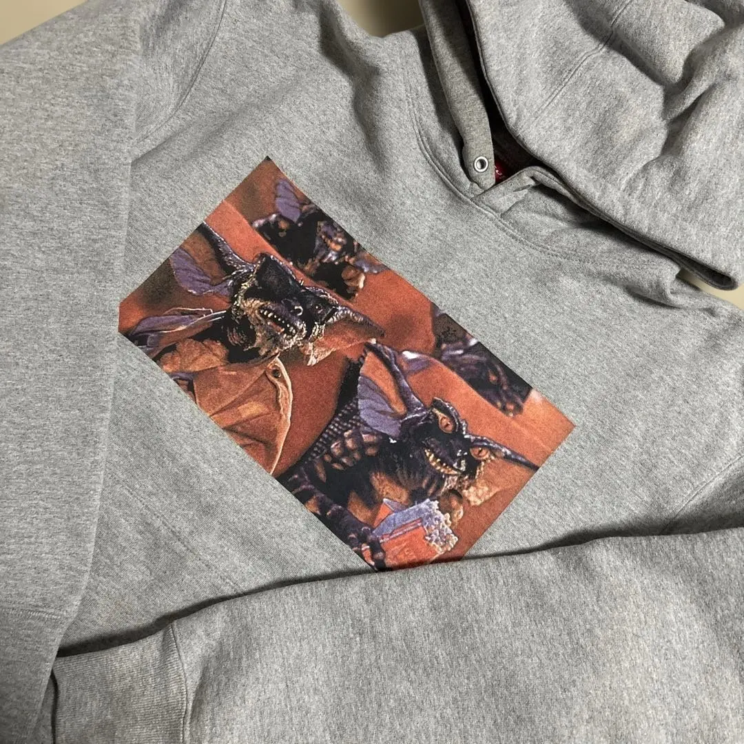 2026年最新】gremlins supremeの人気アイテム - メルカリ