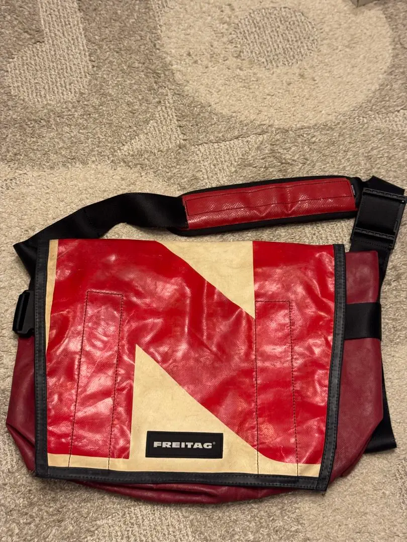 m30775390642_1.jpg?1745725020