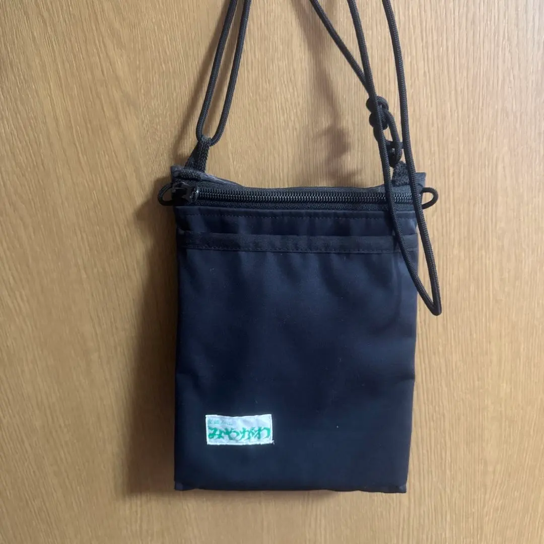 m32666456475_1.jpg?1771807120