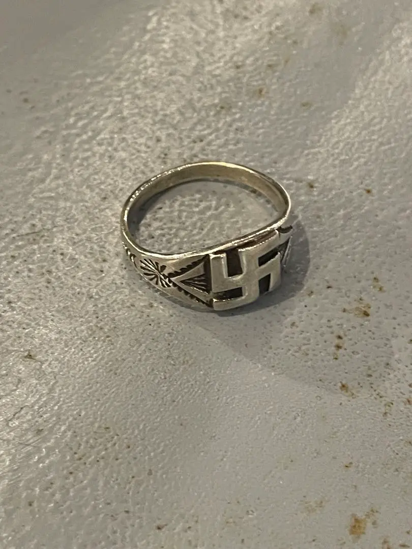 2026年最新】スワスティカ リングの人気アイテム - メルカリ