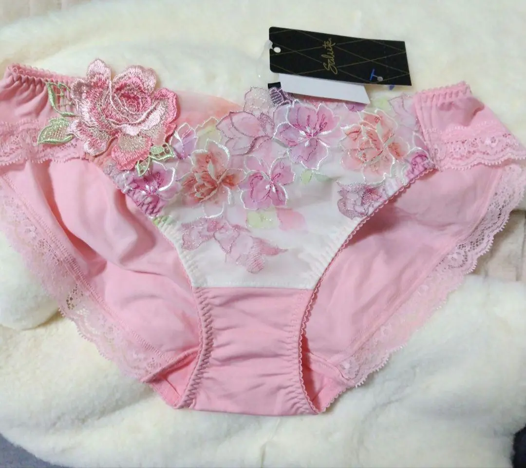 2026年最新】ワコール サルート 07グループの人気アイテム - メルカリ