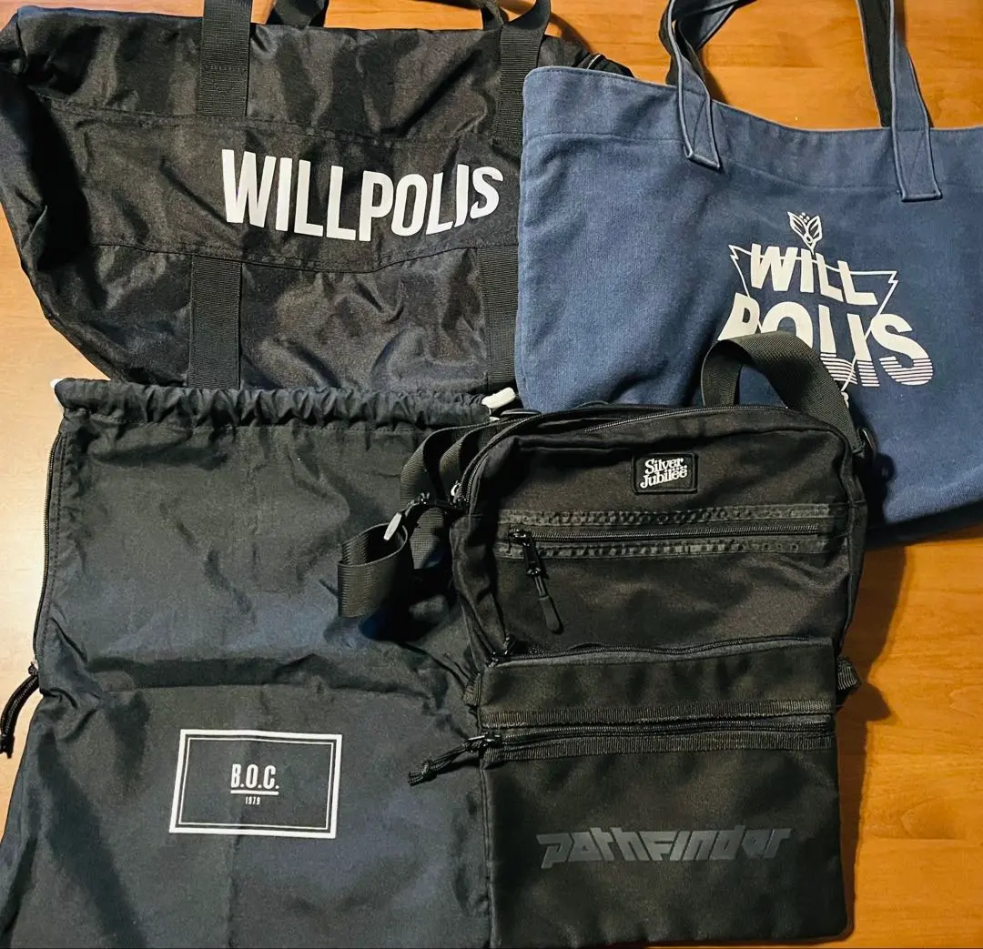 2026年最新】bump of chicken silver バッグの人気アイテム - メルカリ