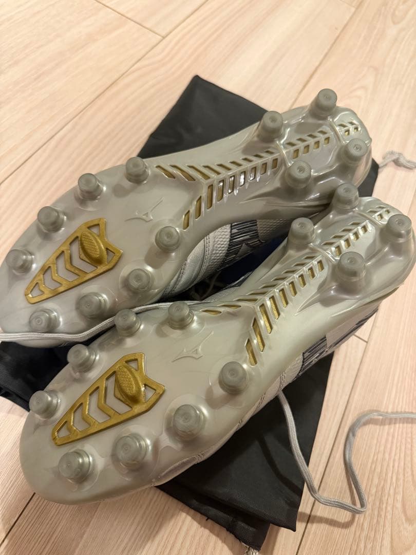 s*様 【24.5cm】Mizuno モレリアNEO 4 β