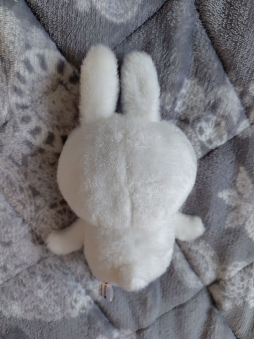 カナヘイ　白うさぎのぬいぐるみ