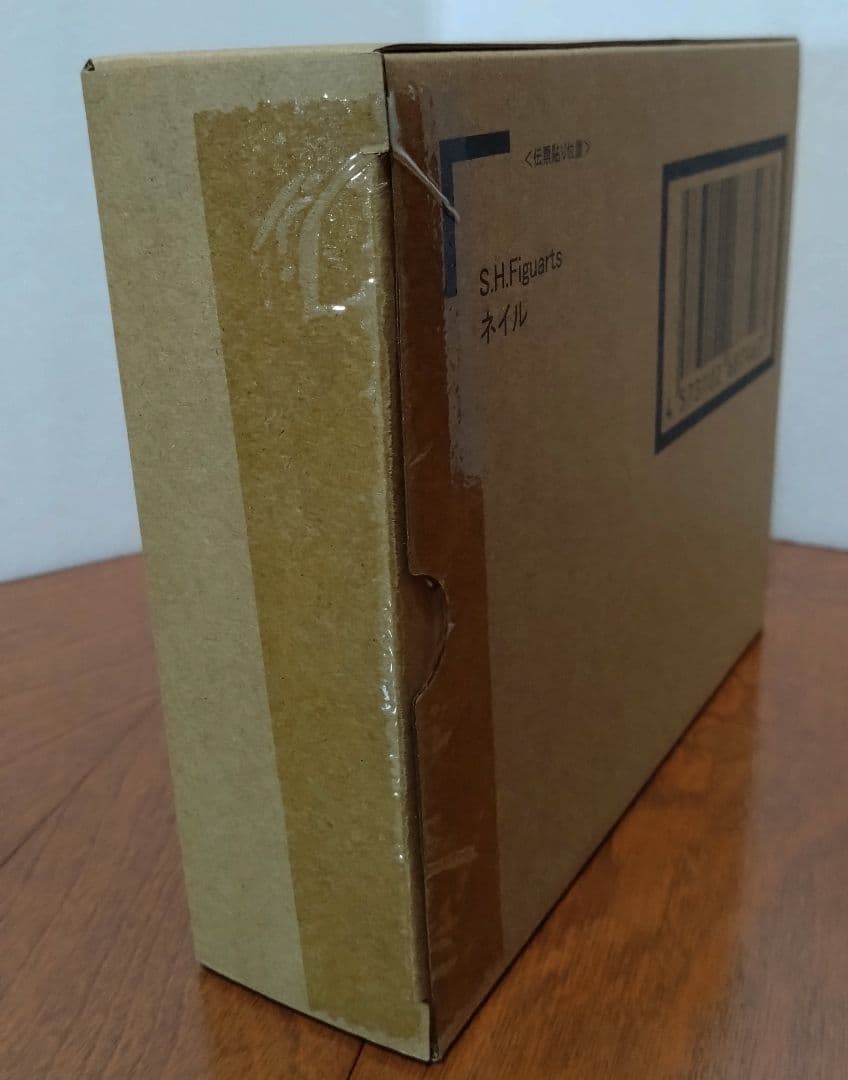 輸送箱未開封伝票跡無 S.H.Figuarts ネイル