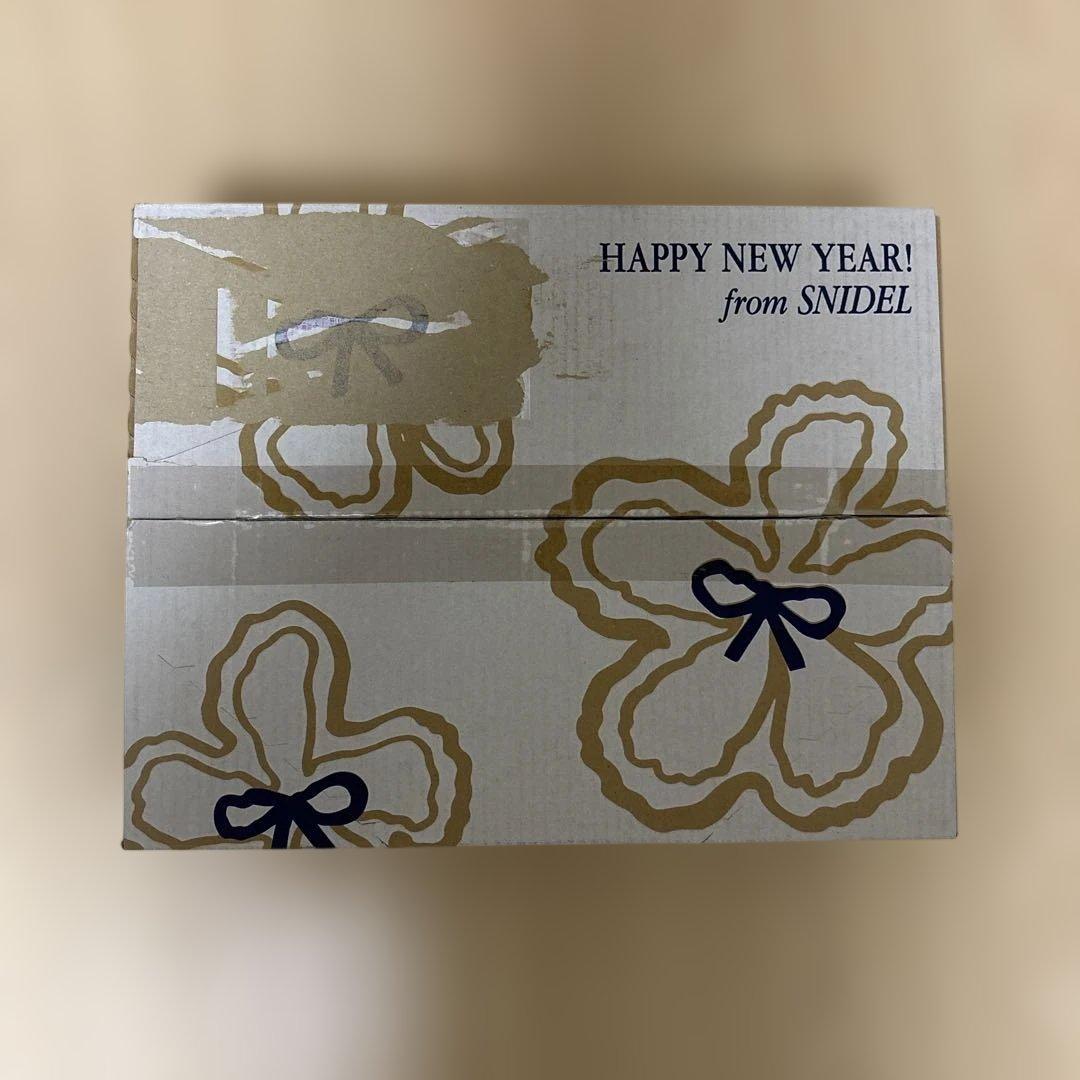 新品未使用・抜き取り無し】 SNIDEL 2026 福袋 HAPPY BOX - メルカリ