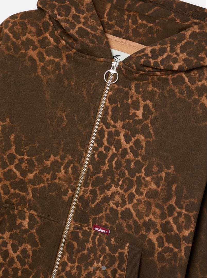 専用 scuffers ジップパーカー レオパード - メルカリ