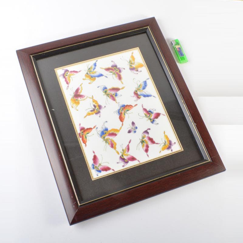 中国　唐木紫壇枠　景徳鎮　粉彩　蝶図　陶板　壁飾　V　5417A