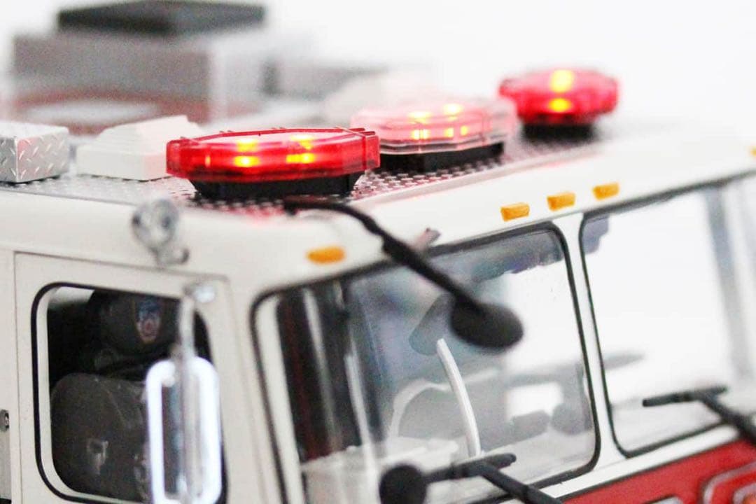 【完成品】1/24 FDNY FIRE TRUCK タワーラダー9