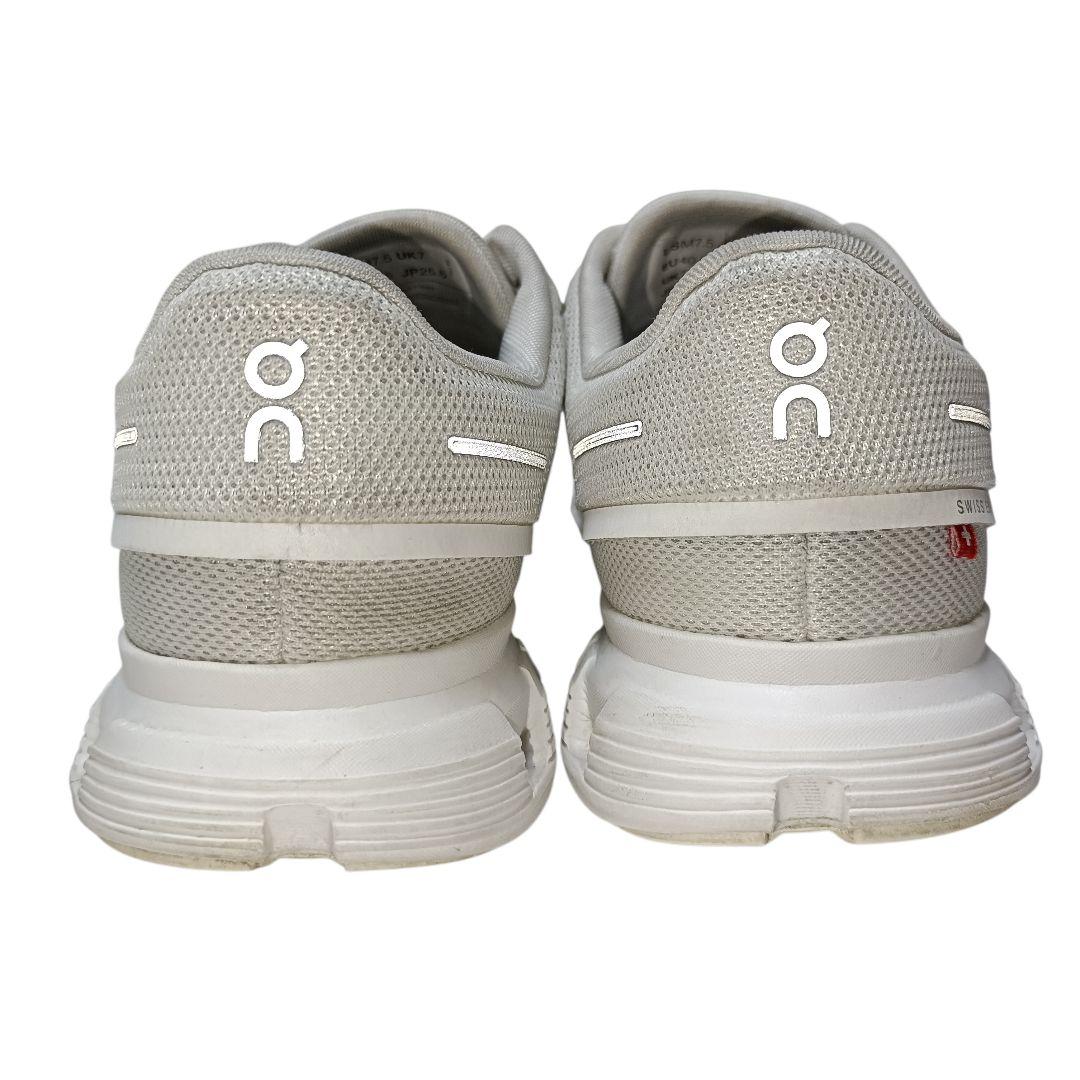 On オン Cloud 5 クラウド 5　ホワイト　25.5cm