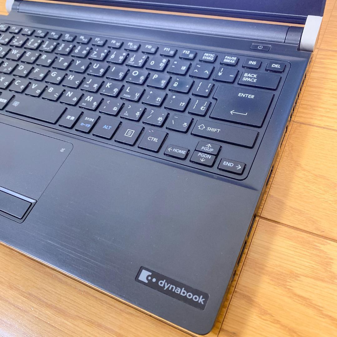 メモリ16 SSD256 7世代i3 すぐ使える東芝ノートパソコン 小型 軽量