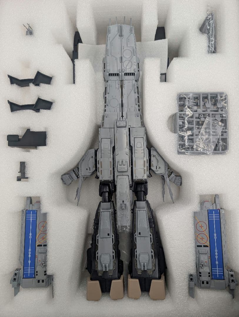 完全変形1/3000.SDF-1.超時空要塞マクロス。