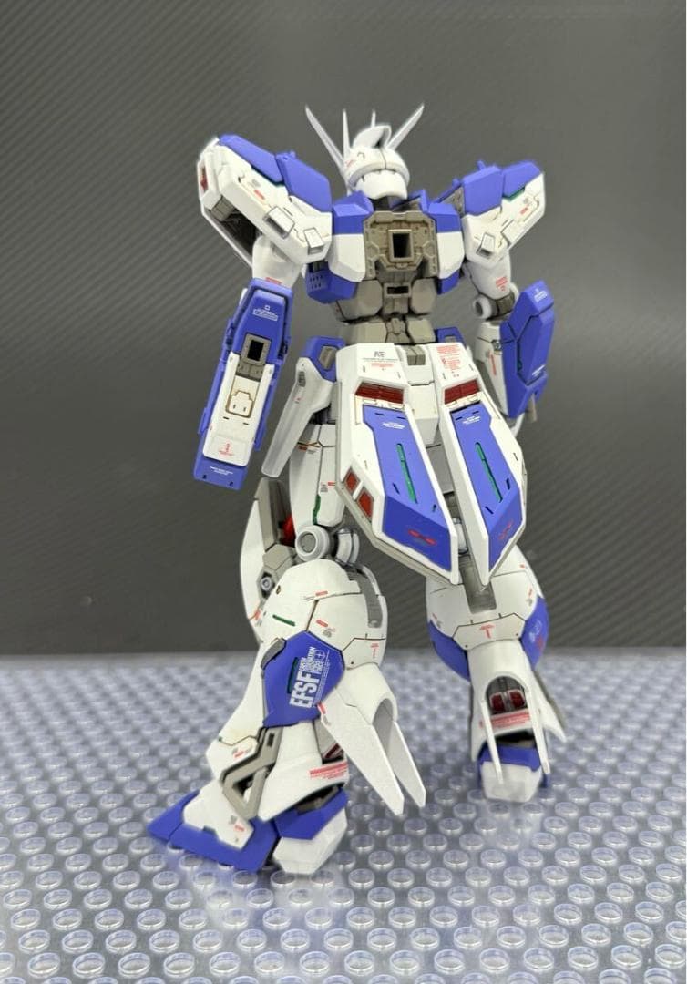 RG Hi-νガンダム改修塗装済み完成品（ガンプラ）