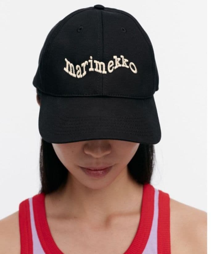 marimekko 試着のみ 完売品SEMENTTI SOLIDキャップ