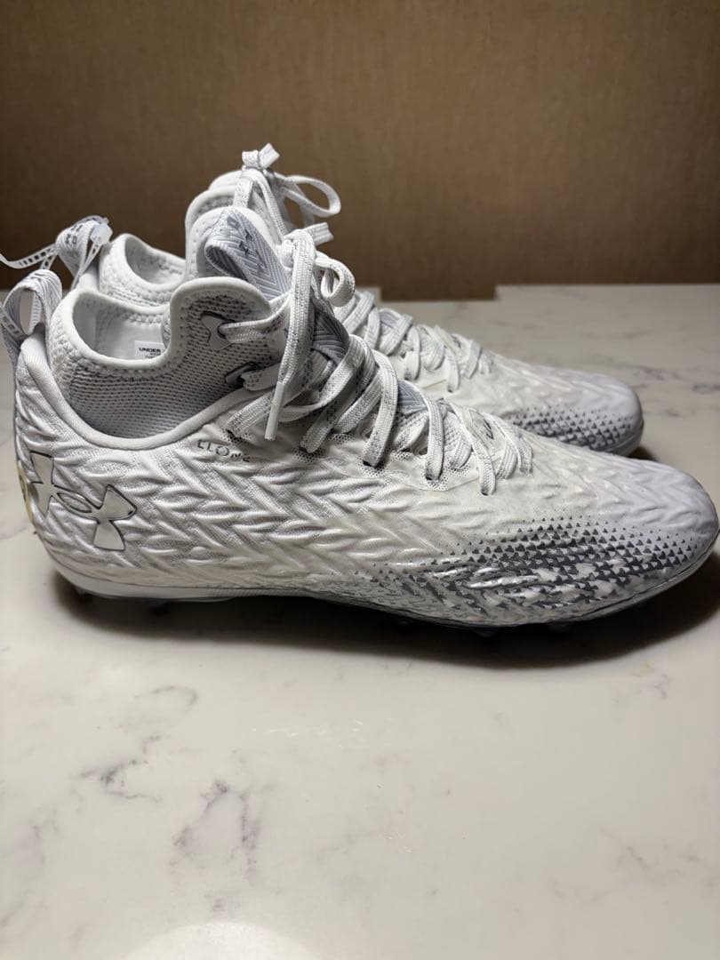 UNDERARMOUR アメフトスパイク27.0cm(US9)値下げしました！ - メルカリ