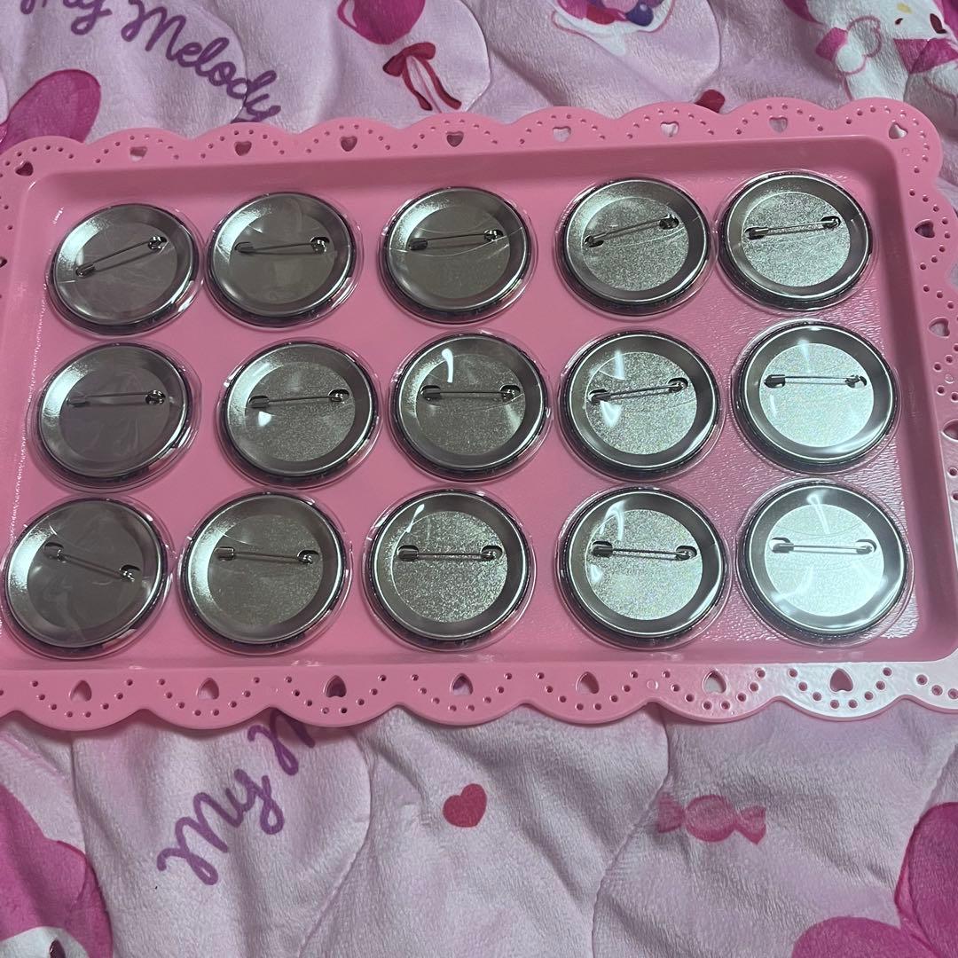 フルーレ・ガルシア あくねこ 誕生日 オーロラ 缶バッチ 30個 2025