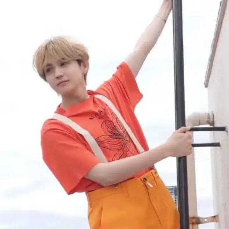 【新品未使用】吉野北人 着用同型 Tシャツ FREEサイズ オレンジ【稀少】