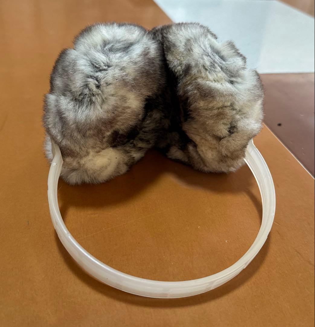 Chanel ファー イヤーマフ グレー系 - メルカリ