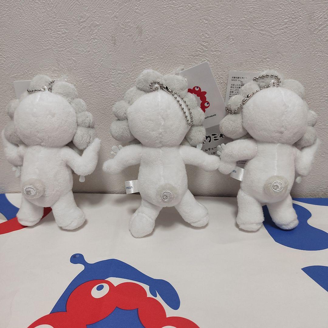 白ミャクミャク ボールチェーンマスコットABC 3点セット - メルカリ