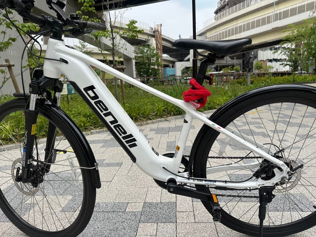 benelli 電動アシスト自転車 スポーツタイプ ホワイト