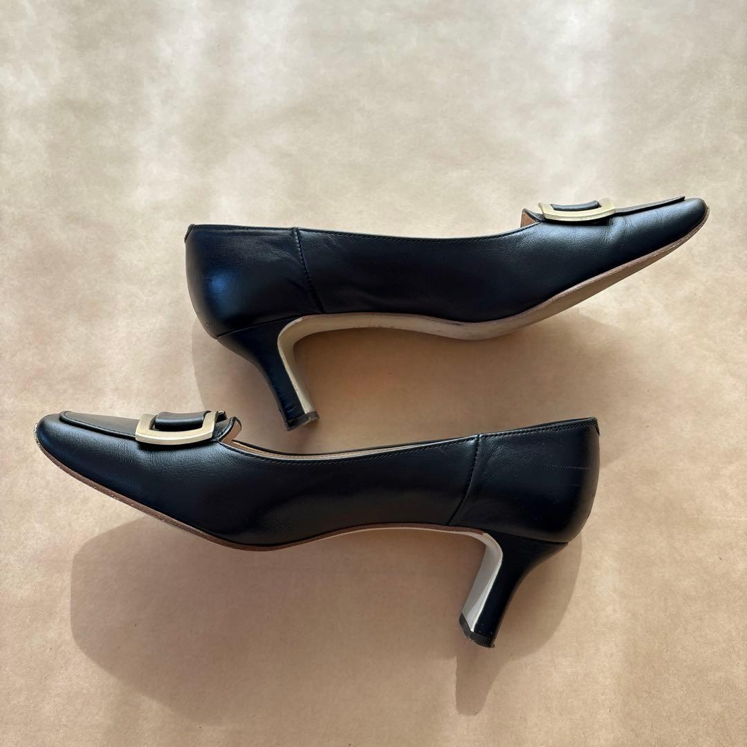 DIANA レザー パンプス 黒 23.5 スクエアトゥ バックル - メルカリ