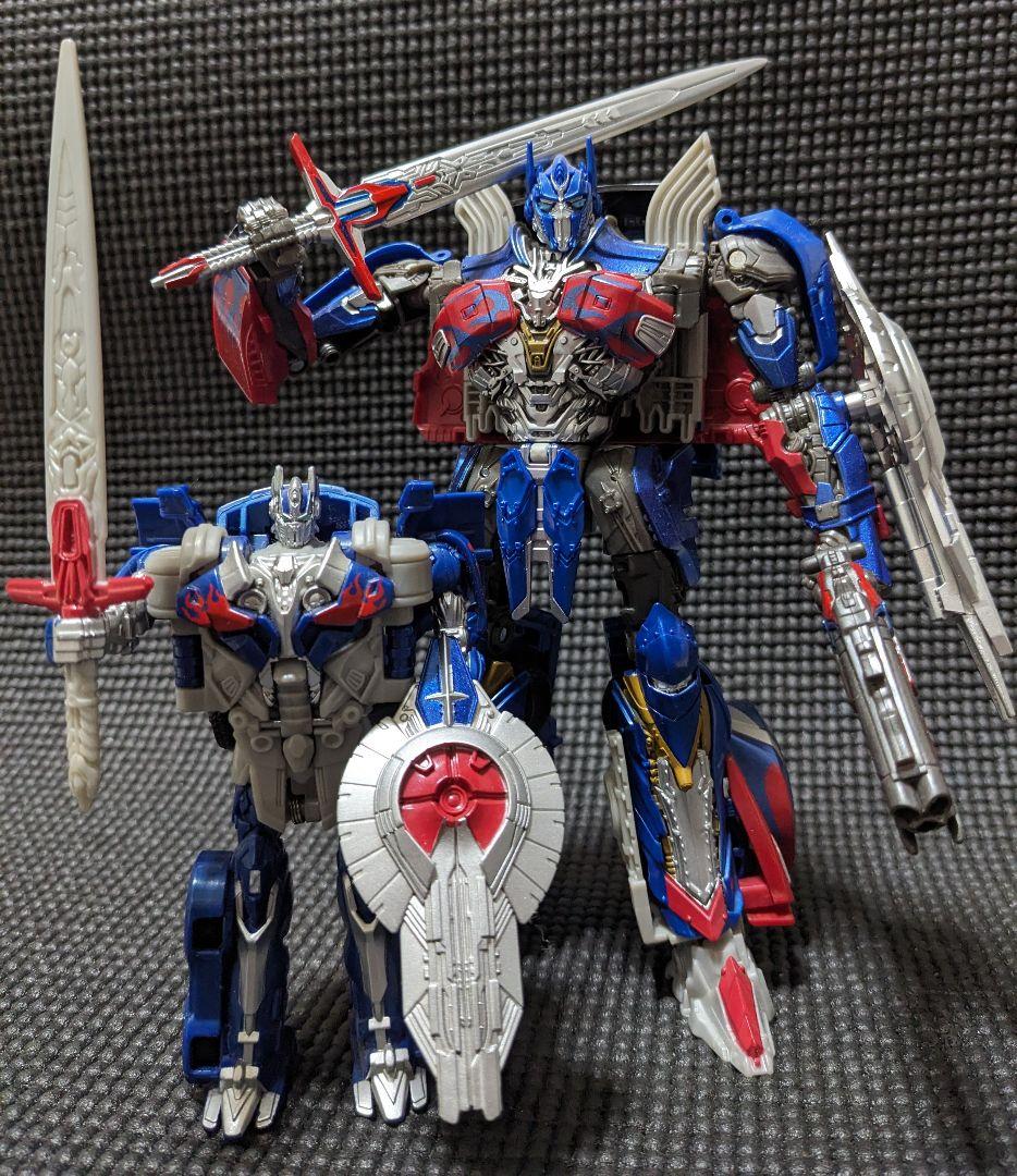 SDCC2017限定　 オプティマスプライム　中古品　追加武装+おまけ付き