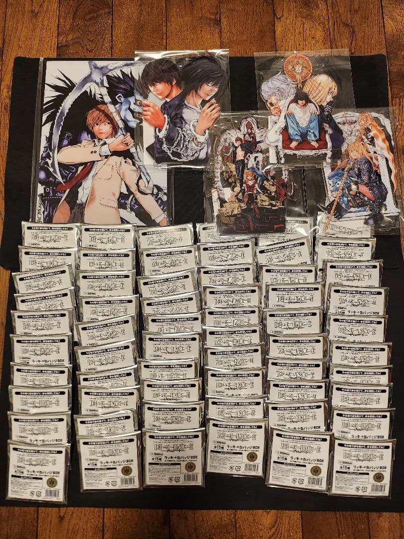 【新品 未開封】DEATH NOTE　ラッキー缶バッジ　　BOX　1ロット