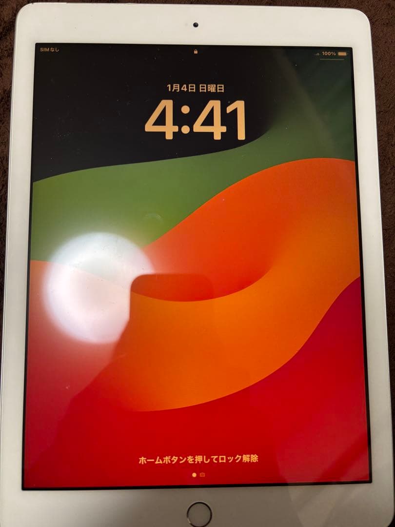 iPad 9.7インチ 第6世代　Wi-Fi+セルラー　シルバー　SIMフリー Amazon.co.jp: 【整備済み品】 Apple iPad (第6世代) Wi-Fi +