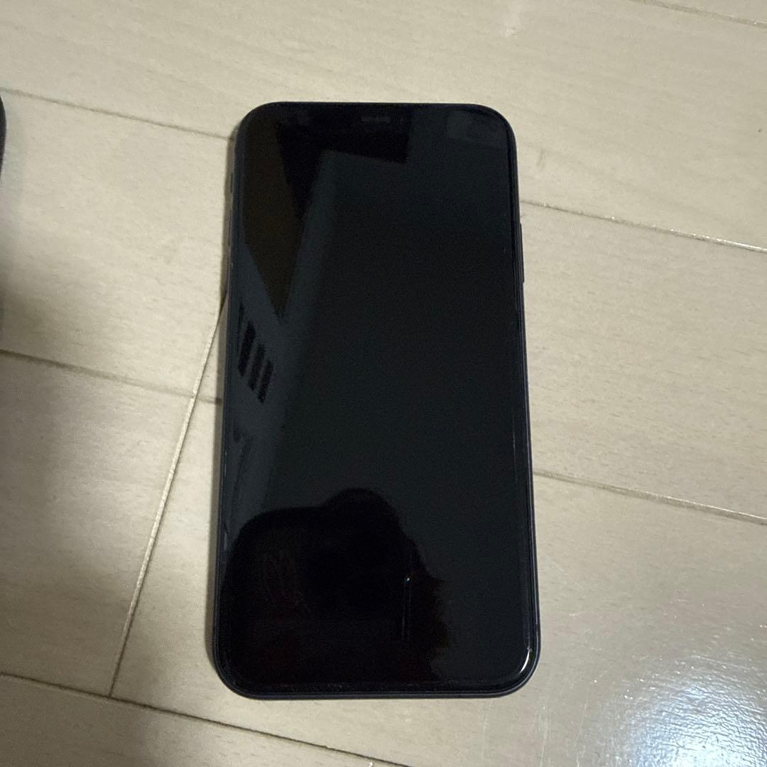 S*）様 iPhone11ブラック本体 iPhone 11｜価格比較・最新情報 - 価格.com