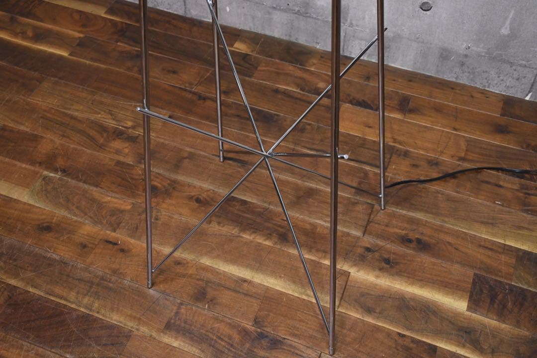 EEK63 展示品 FLOSフロス RAY F2 フロアライト 34万 ブラック - メルカリ