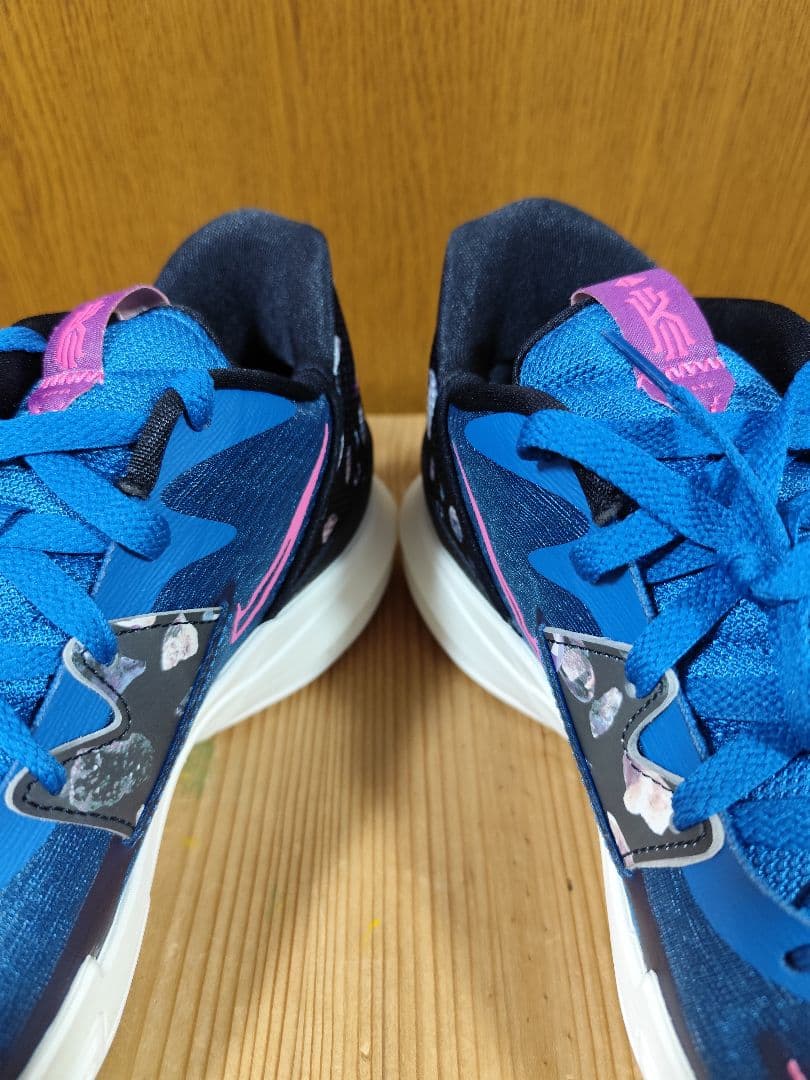Nike Kyrie Low5　ナイキ　カイリーロー5　27.0cm