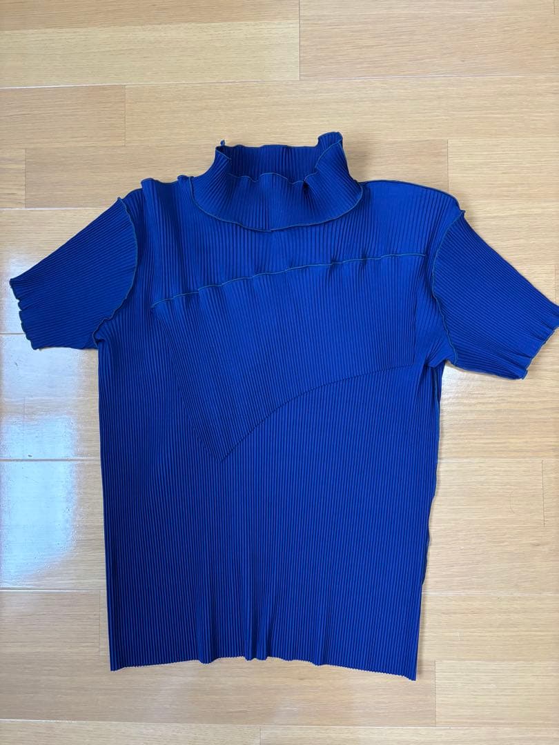 kotohayokozawa トップス ブルー 半袖 プリーツ - メルカリ