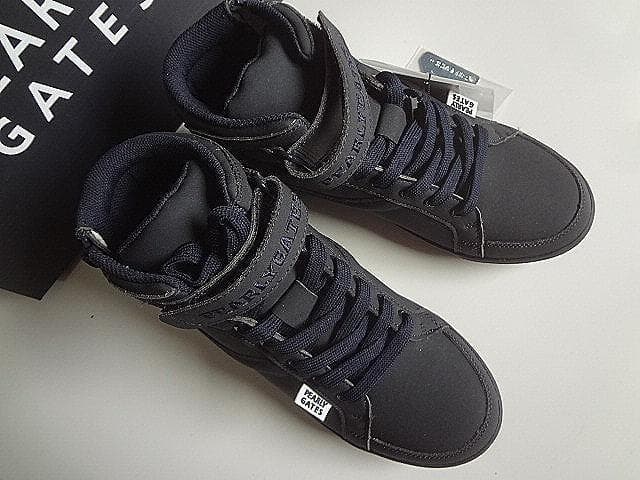 パーリーゲイツ(23.5CM)ハイカットお洒落レディースゴルフシューズ