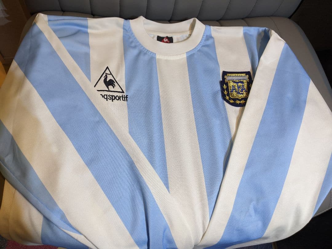 アルゼンチン代表 マラドーナ 1986年 復刻モデル ル・コック 長袖 アルゼンチン代表 マラドーナ 1986年 復刻モデル ル・コック 長袖