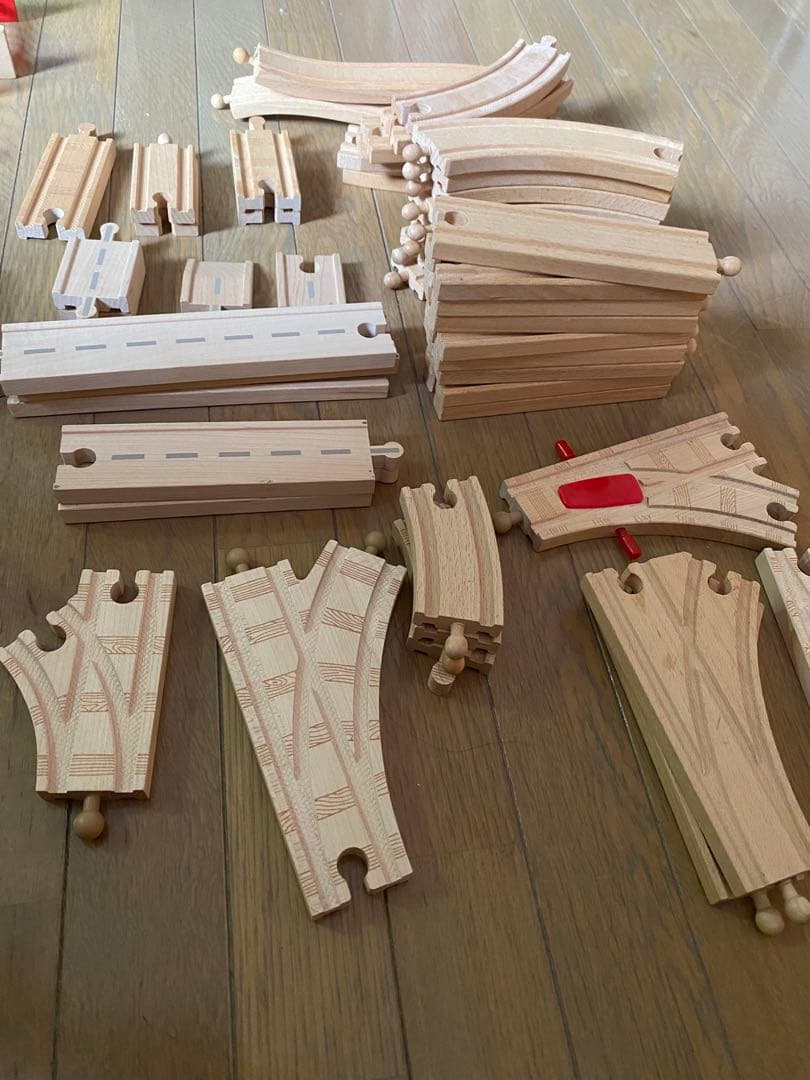 木製おもちゃ　トーマス達　ホスピタル　レール、飛行機、まとめ売り