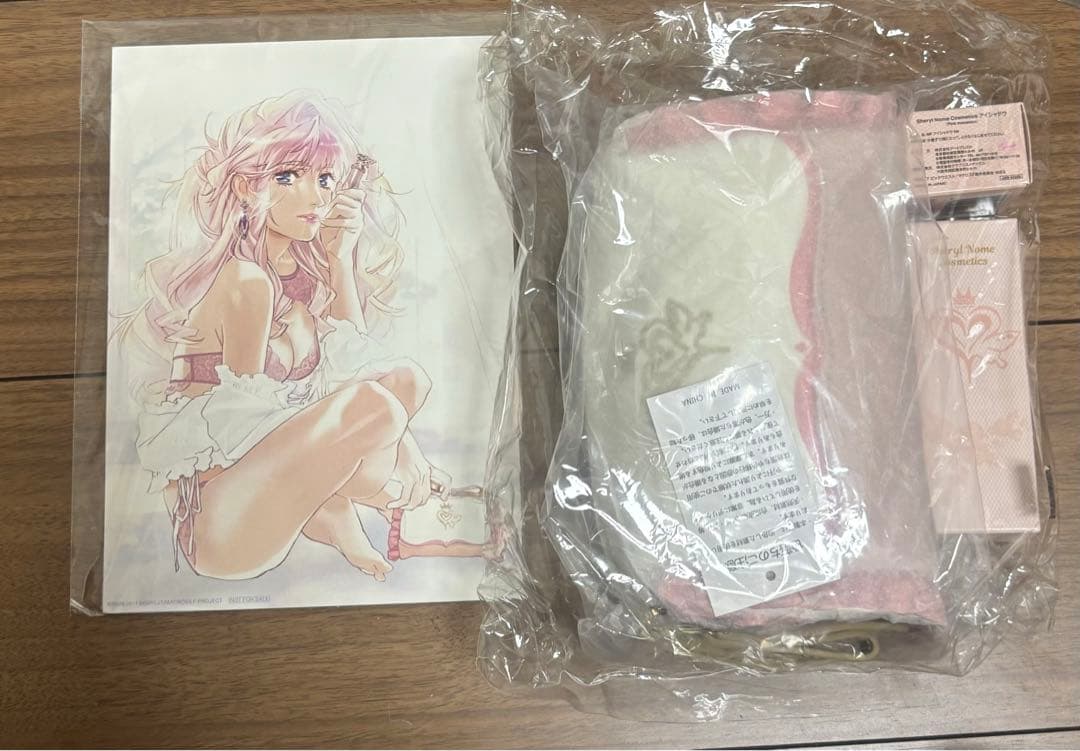 シェリル　コスメティックス　ポーチ　リップ　アイシャドウ　GYUNTO マクロス