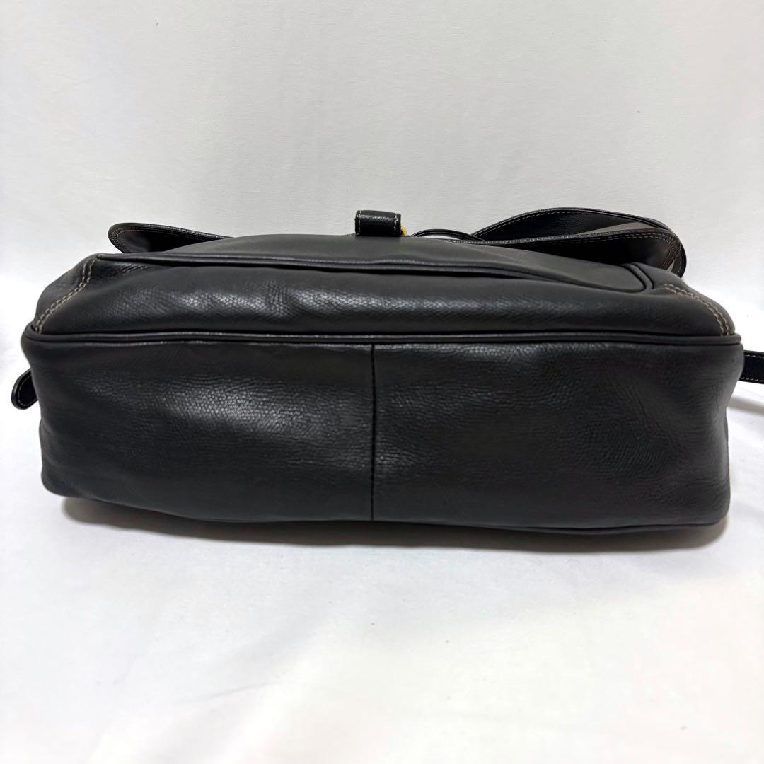 希少 ロエベ メッセンジャーバック ショルダー アナグラム レザー A4