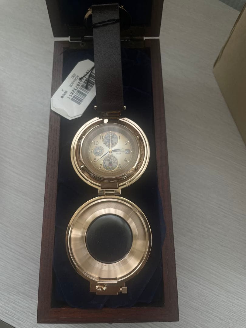 ディズニー70th記念 3000個限定 懐中時計