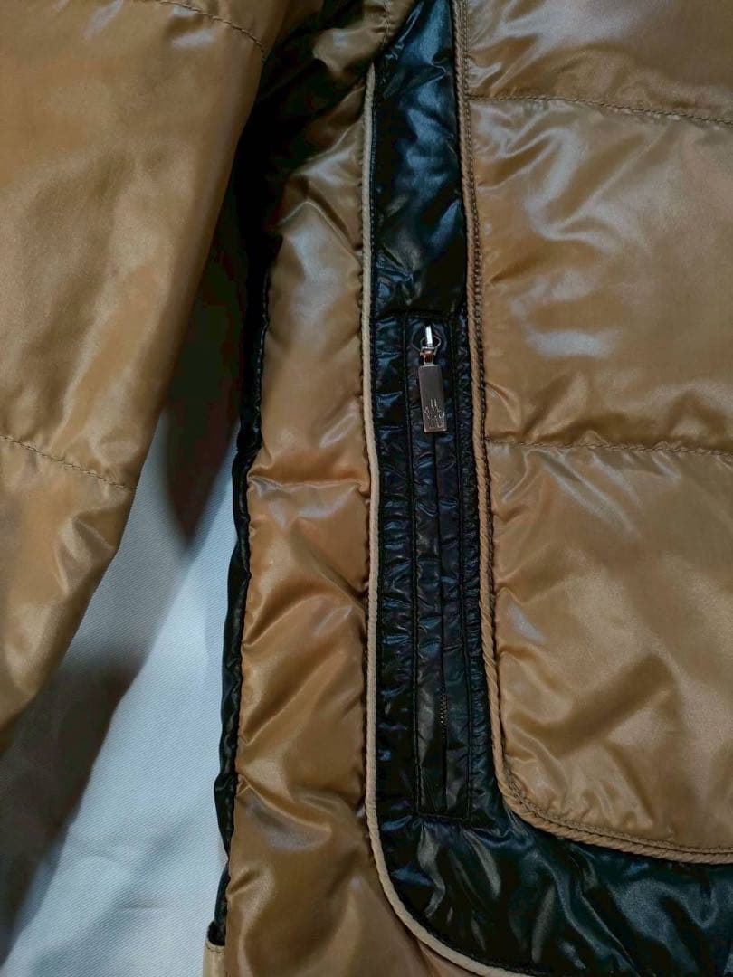 定価 15万円 モンクレール ダウン ブラウン系 ショート丈 正規品