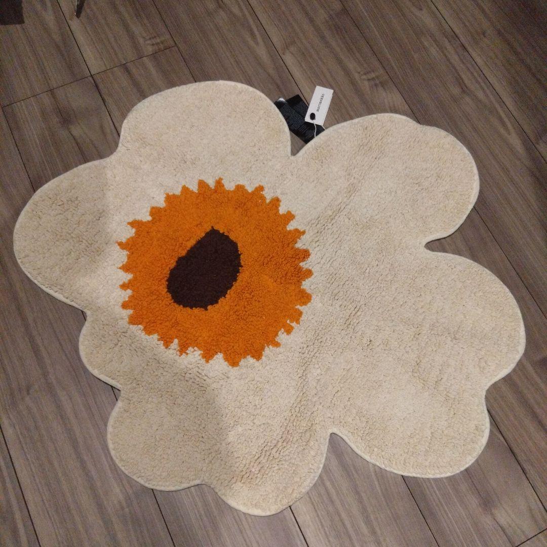 【2025新作即納】marimekko バスマット ベージュ 楽天市場】マリメッコ marimekko バスマット ベージュ 074717 120