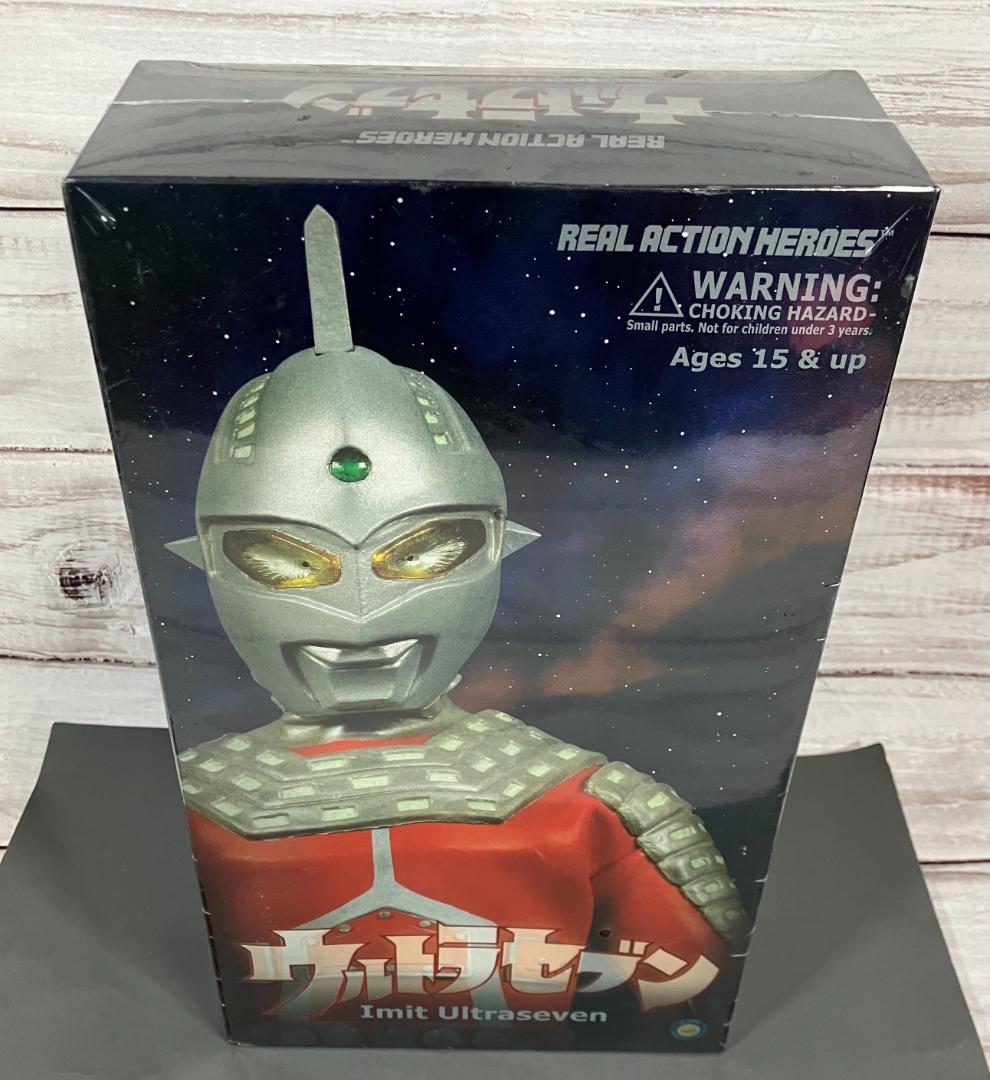 【未開封】メディコム・トイREAL ACTION HEROES ウルトラセブン